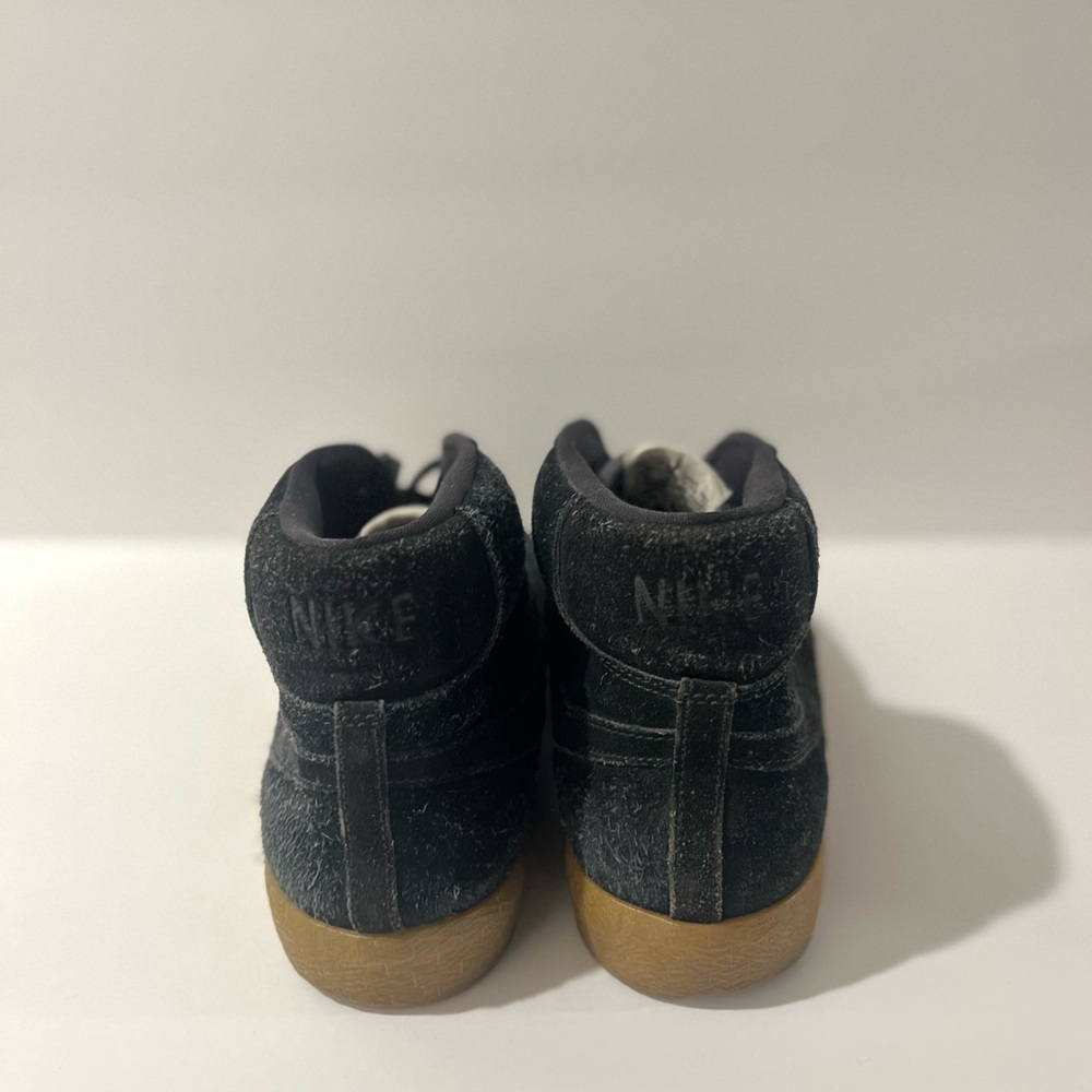 Nike Men's Blazer Mid Premium Black Gum Sneakers - Picture 3 of 5